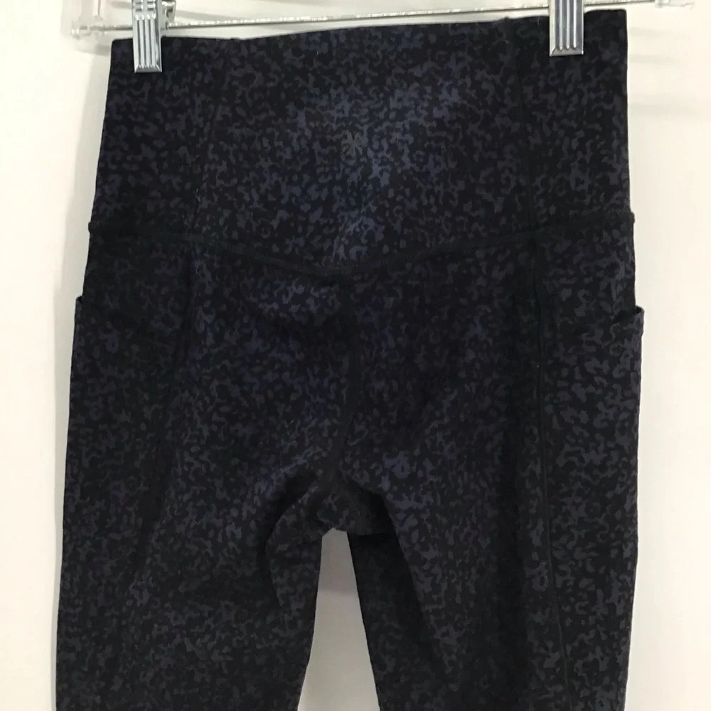 Athleta Women’s Salutation Gravel Pocket Athletic Leggings Black/Blue Size XS - Picture 6 of 8